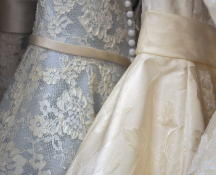 Czy suknia ślubna musi być biała?
