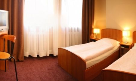 Sale weselne - Hotel Diament Zabrze Restauracja Słoneczna - SalaDlaCiebie.com - 7