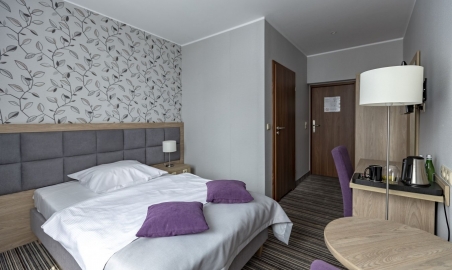 Sale weselne - Hotel Almarco - 5cff56f1a93c2201807130832570poko_j_1_osobowy_comfort_3_wynik.jpg - www.SalaDlaCiebie.com