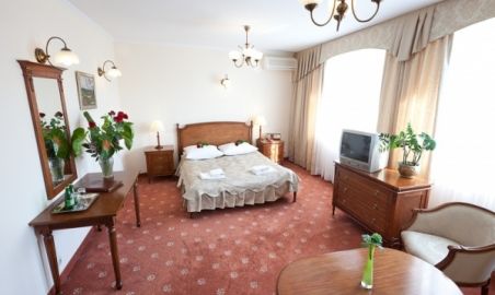 Sale weselne - Hotel i Restauracja Pod Złotą Różą - SalaDlaCiebie.com - 7