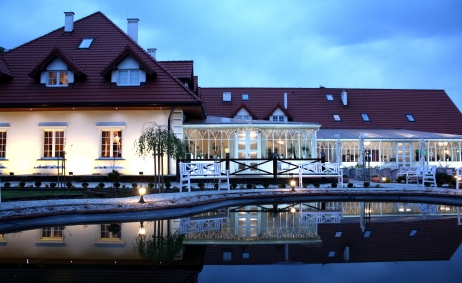 Sale weselne w Dwór pod Kasztanowcami, Wiejca