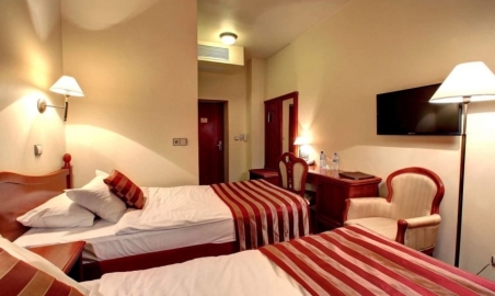 Sale weselne - Hotel Europejski - 5f4e4d0738f18europejskipokojdwuosobowy1888x660c.jpg - www.SalaDlaCiebie.com